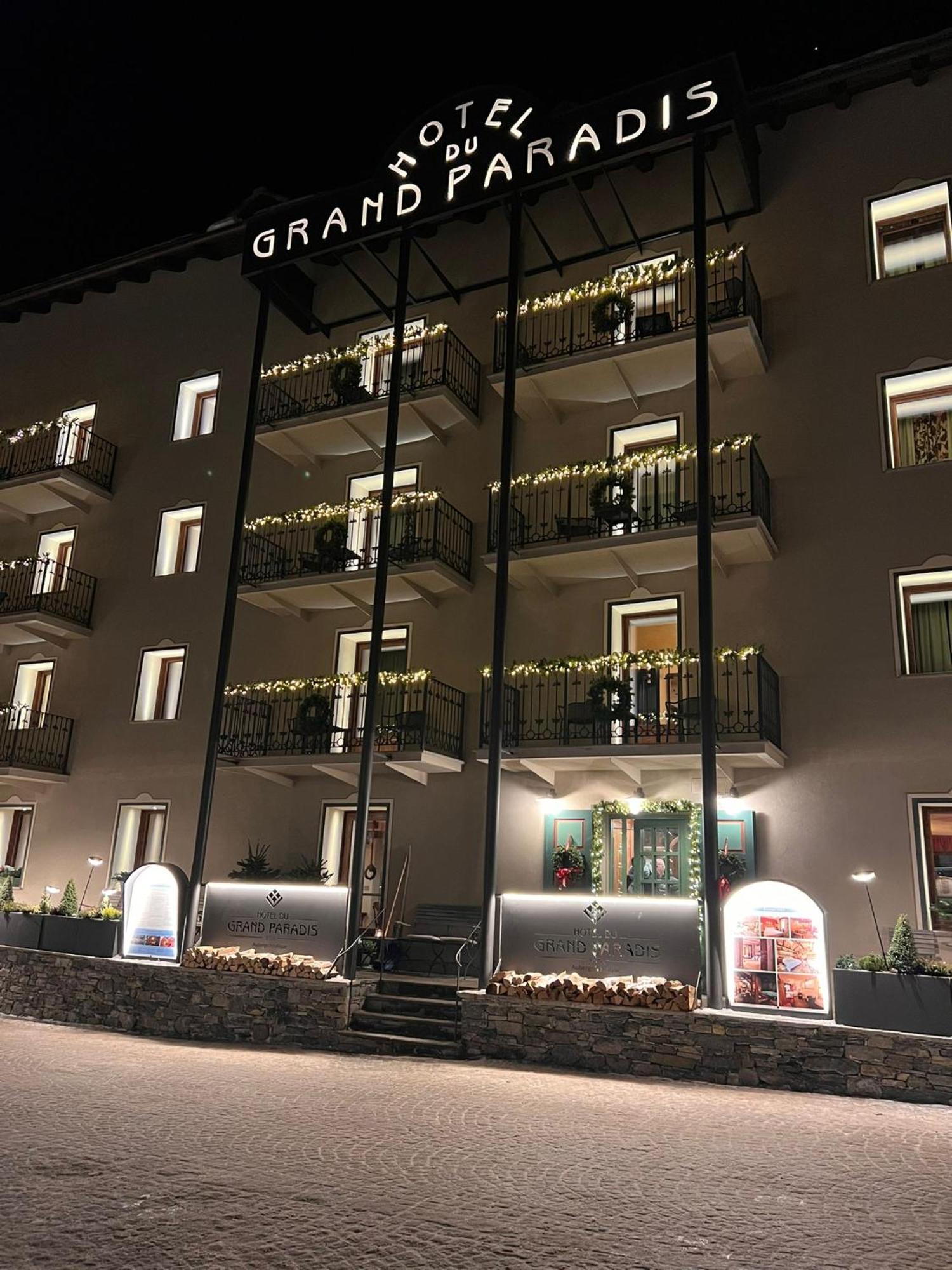 Hotel Du Grand Paradis - 1899 Auberge Boutique Когне Екстериор снимка
