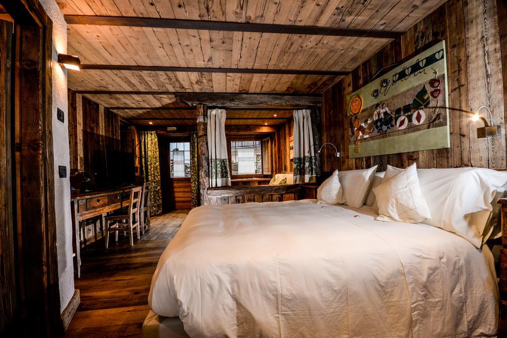 Hotel Du Grand Paradis - 1899 Auberge Boutique Когне Екстериор снимка