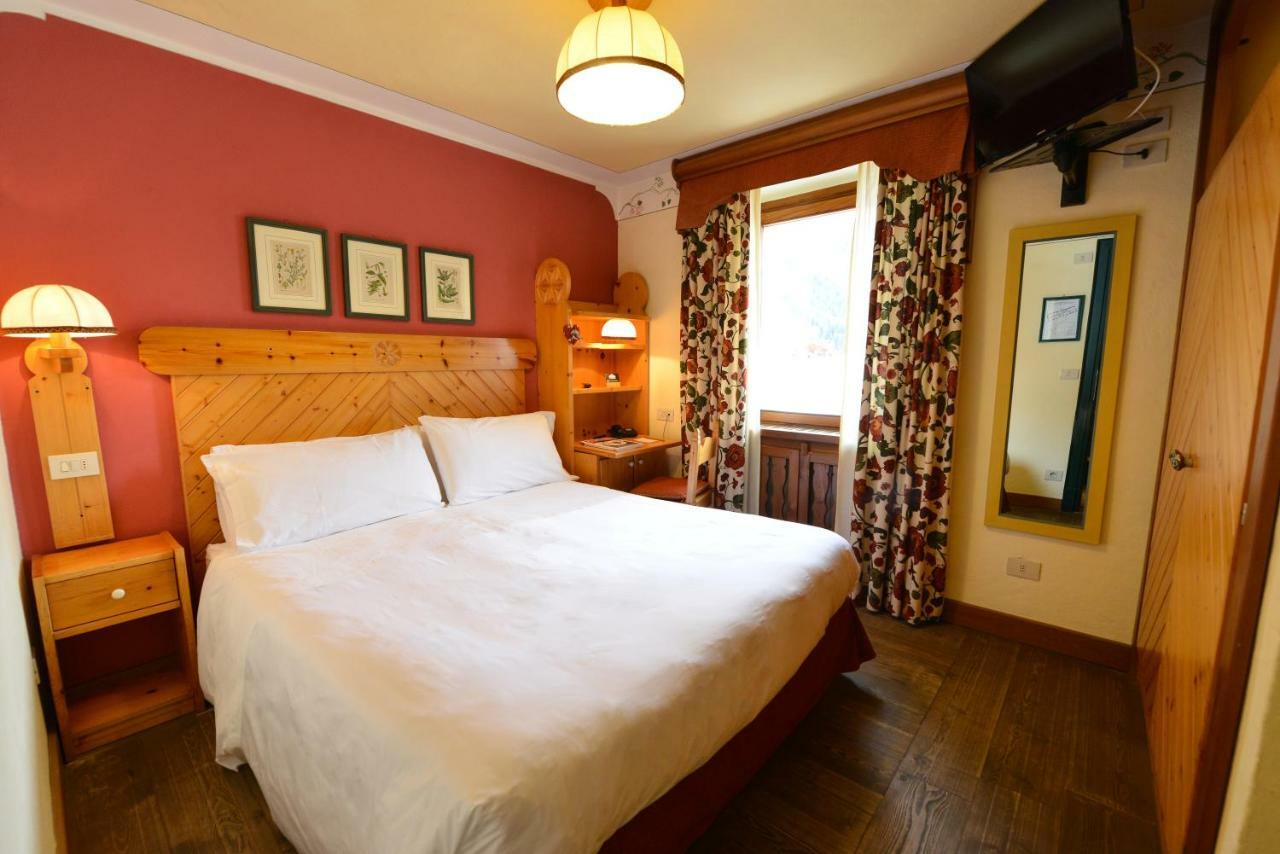 Hotel Du Grand Paradis - 1899 Auberge Boutique Когне Екстериор снимка