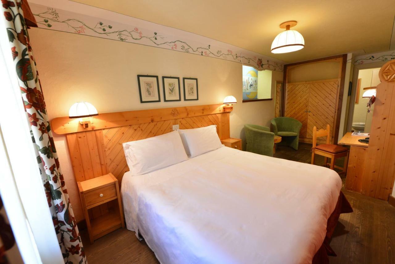 Hotel Du Grand Paradis - 1899 Auberge Boutique Когне Екстериор снимка