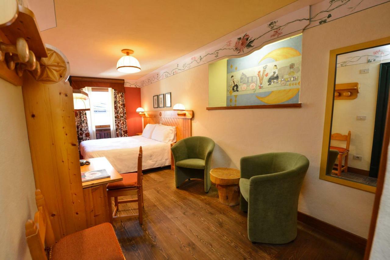 Hotel Du Grand Paradis - 1899 Auberge Boutique Когне Екстериор снимка